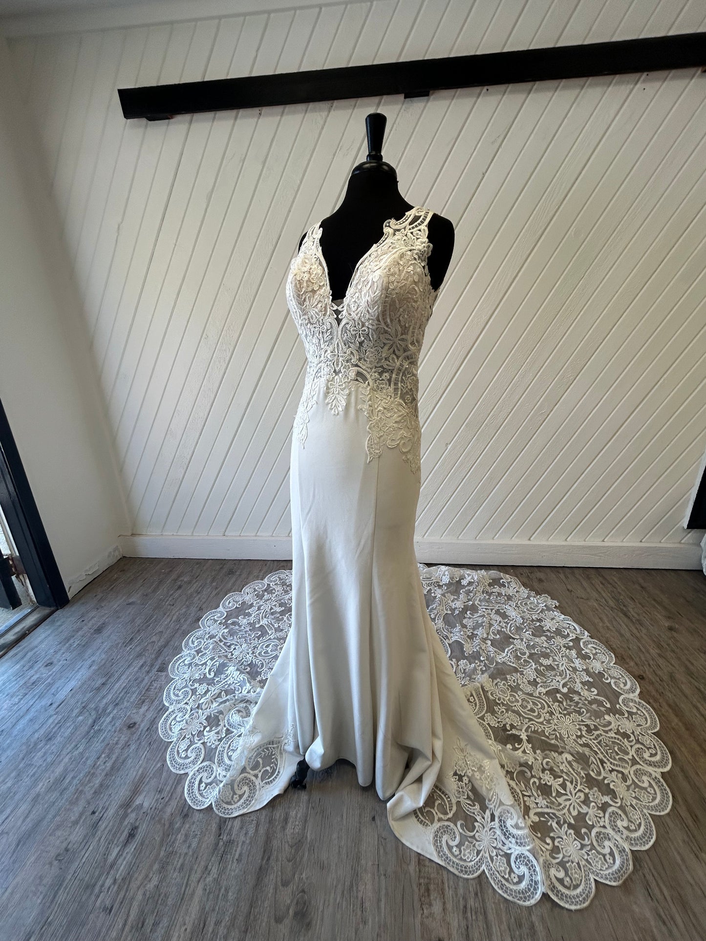 Allure Madison James MJ608 Wedding Gown