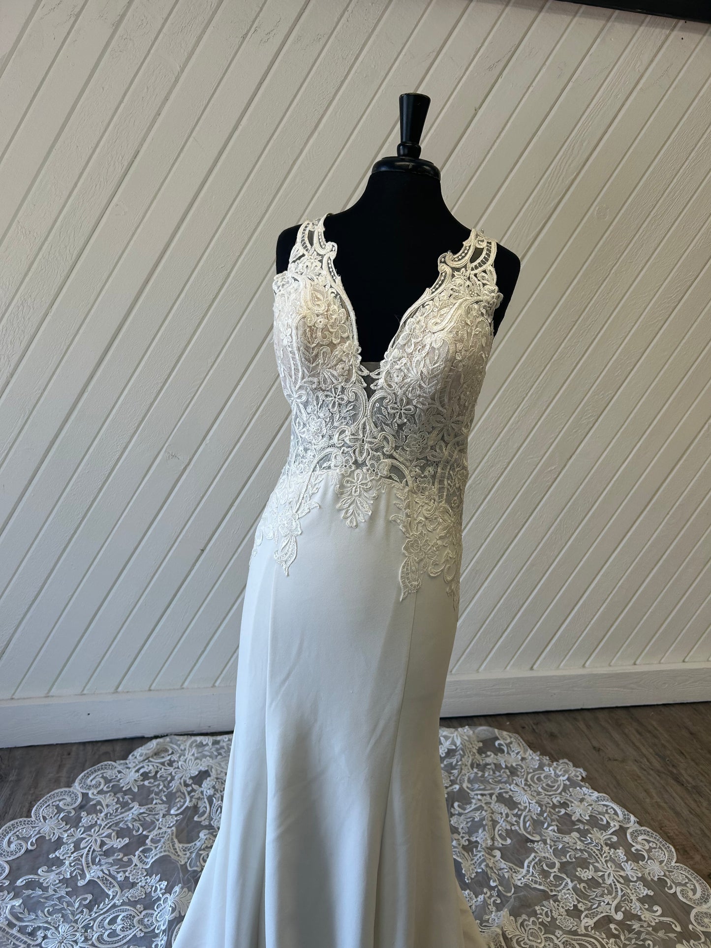 Allure Madison James MJ608 Wedding Gown
