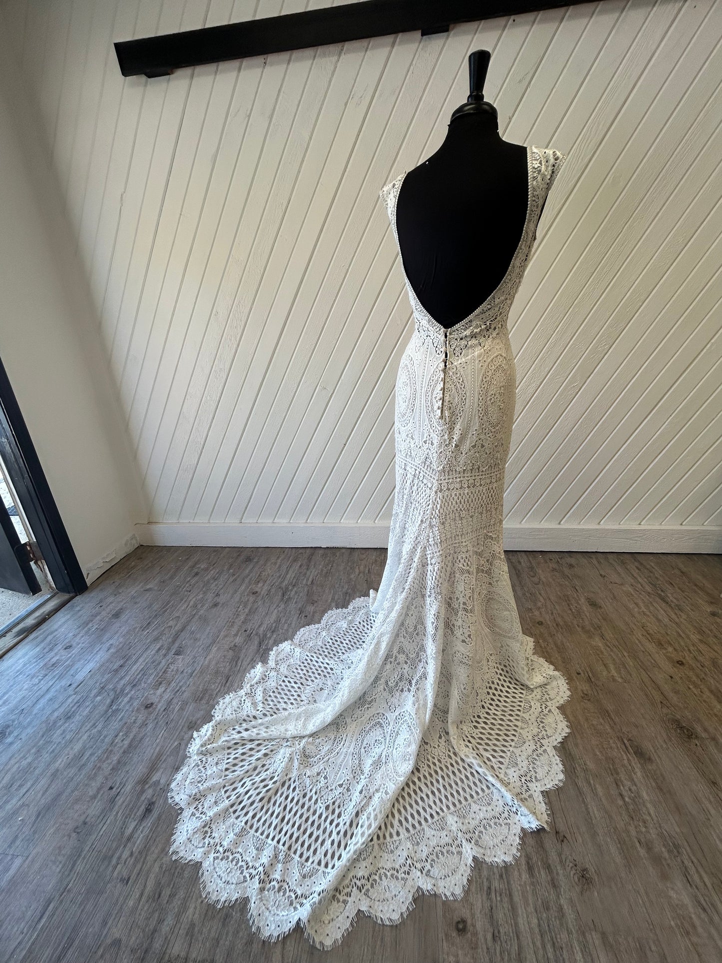 Allure Bridals 9607 Wedding Gown