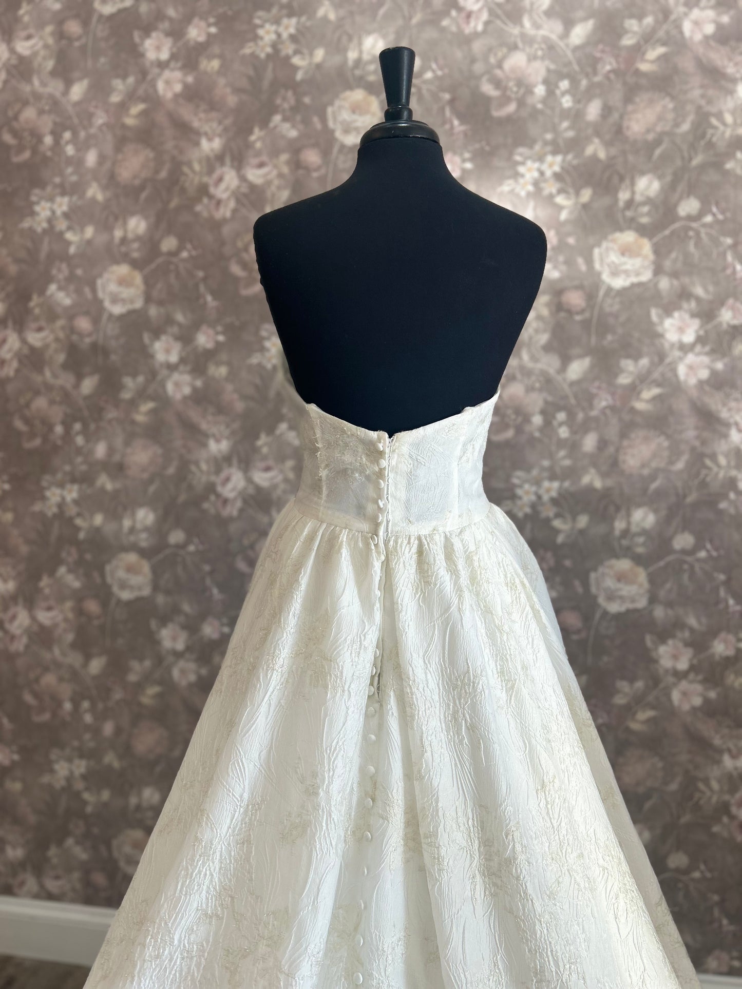 Allure Bridals A1200 Wedding Gown