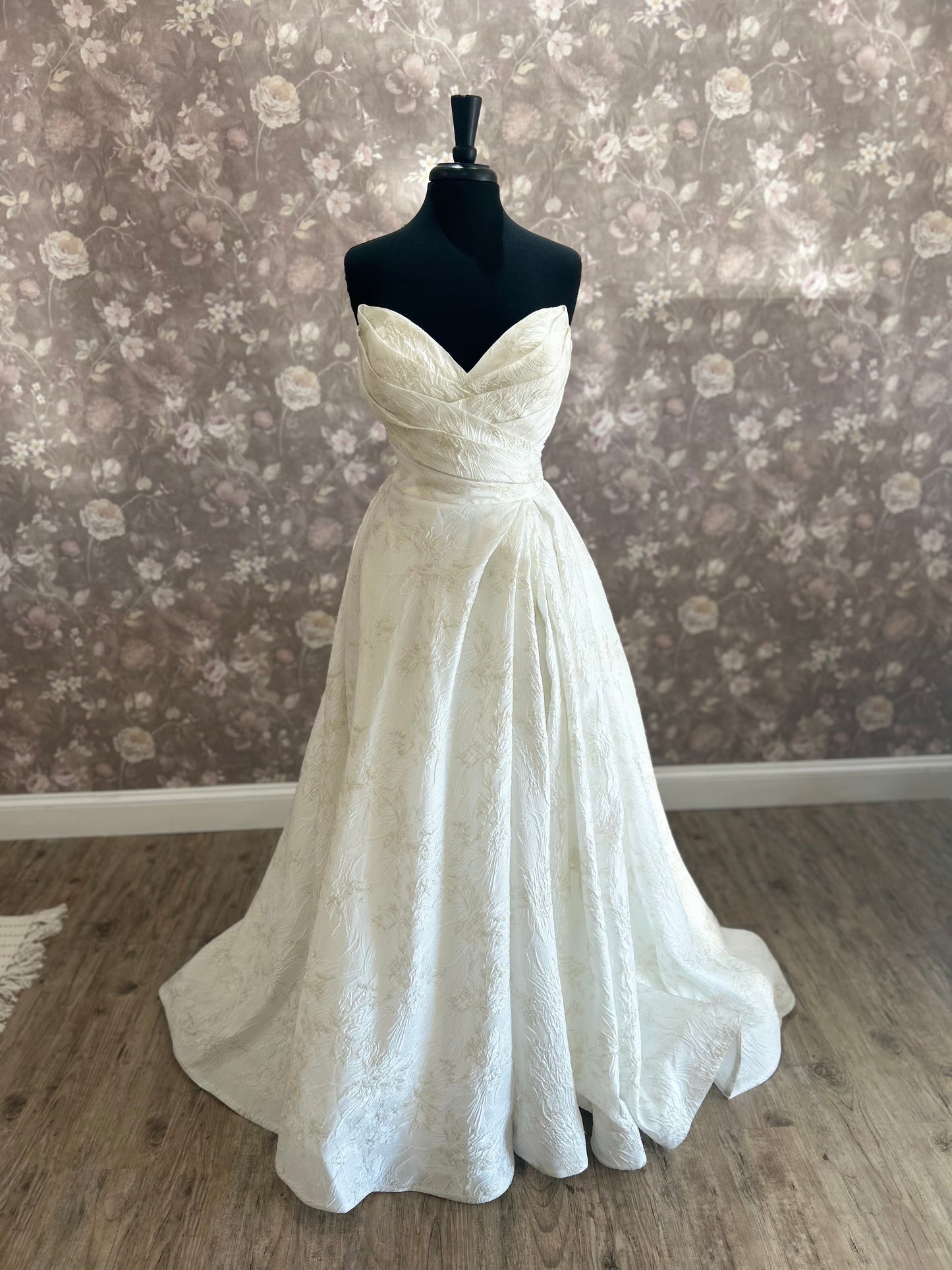 Allure Bridals A1200 Wedding Gown