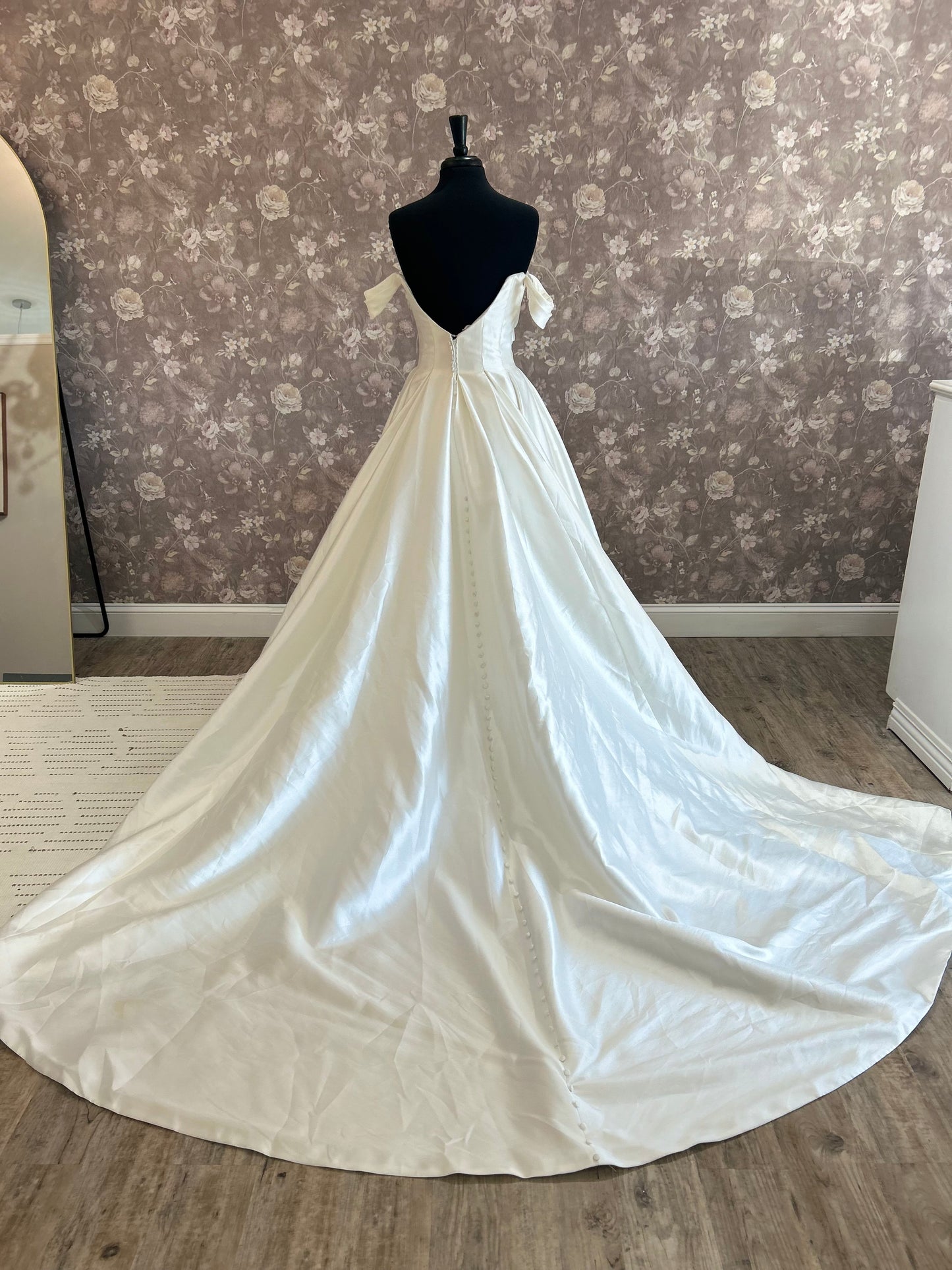 Maggie Sottero Zinaida 24MC206A01 Wedding Gown