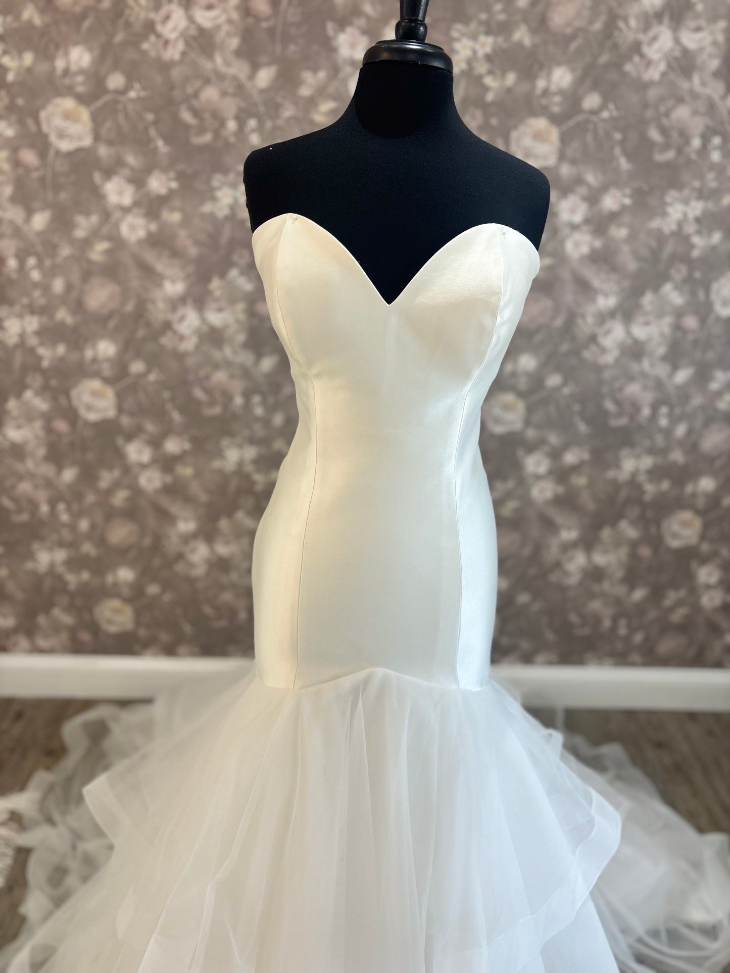 Allure Bridals 9416 Wedding Gown