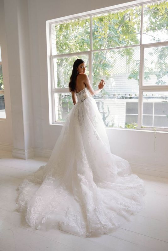 La Premiere Greta LPWTH23178 Wedding Gown