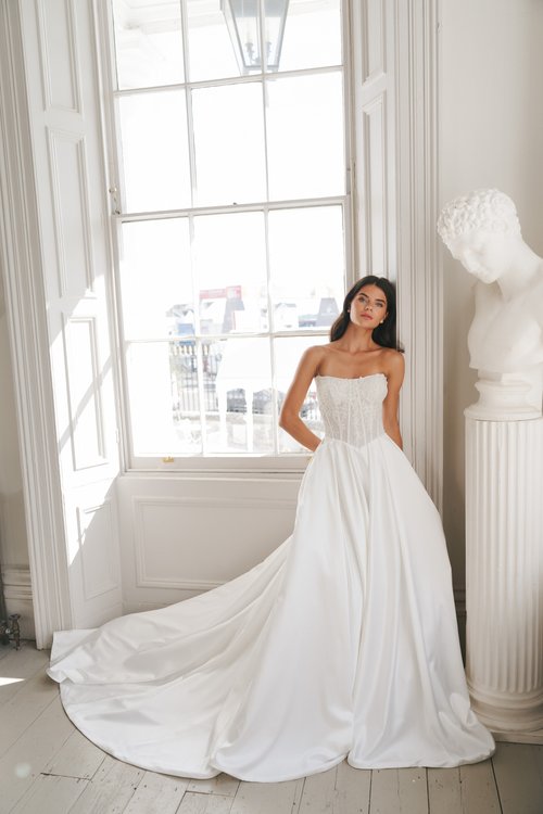 La Premiere Abby LPL30013 Wedding Gown