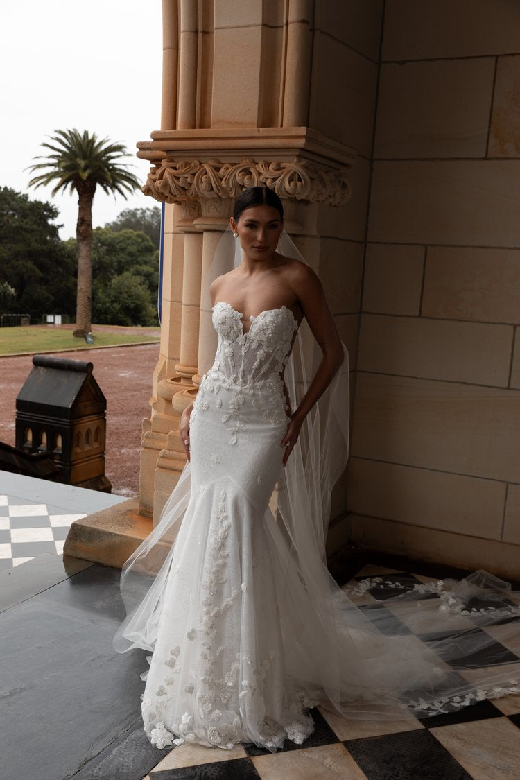 La Premiere Alaya LPC10016 Wedding Gown